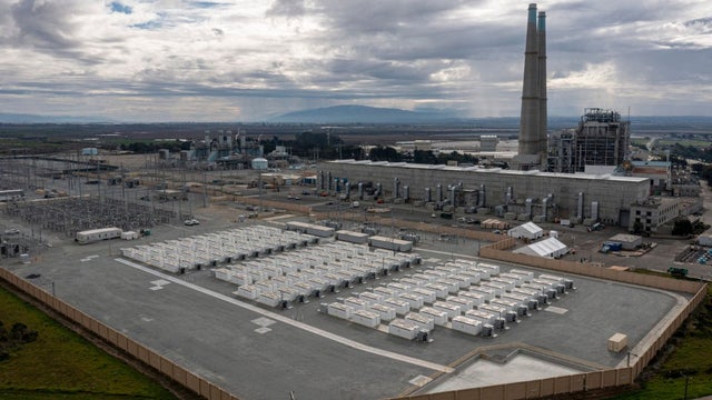 pge_tesla_elkhorn_battery_1237809909.jpg 