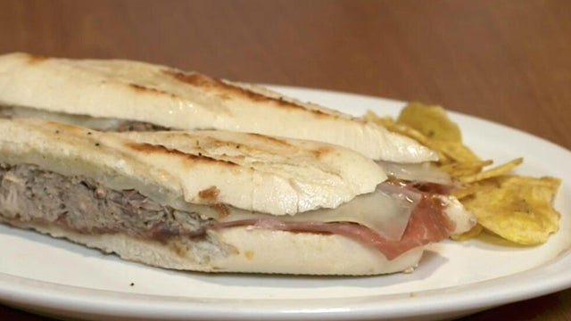 tott-tinta-y-cafe.jpg 