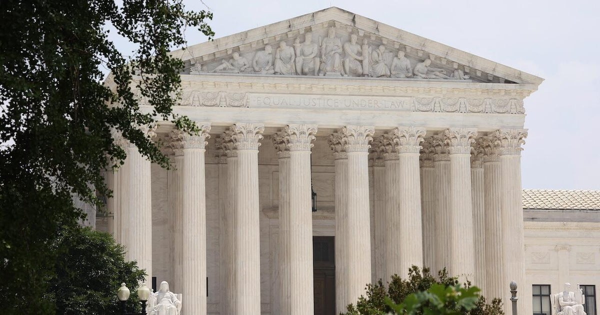 Supreme Court halts lower court orders requiring DOGE to hand over records 
